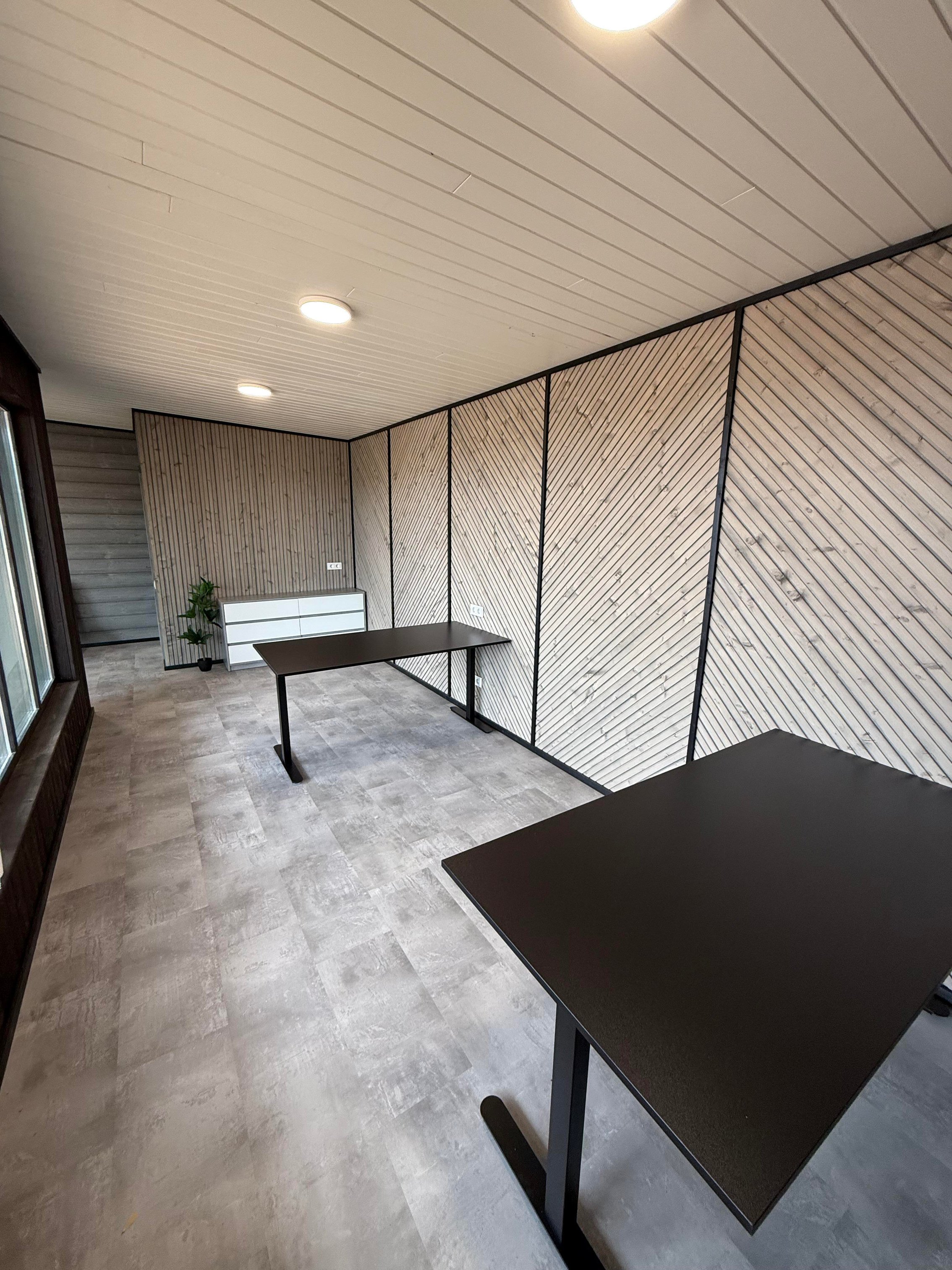 Frame house / office interior